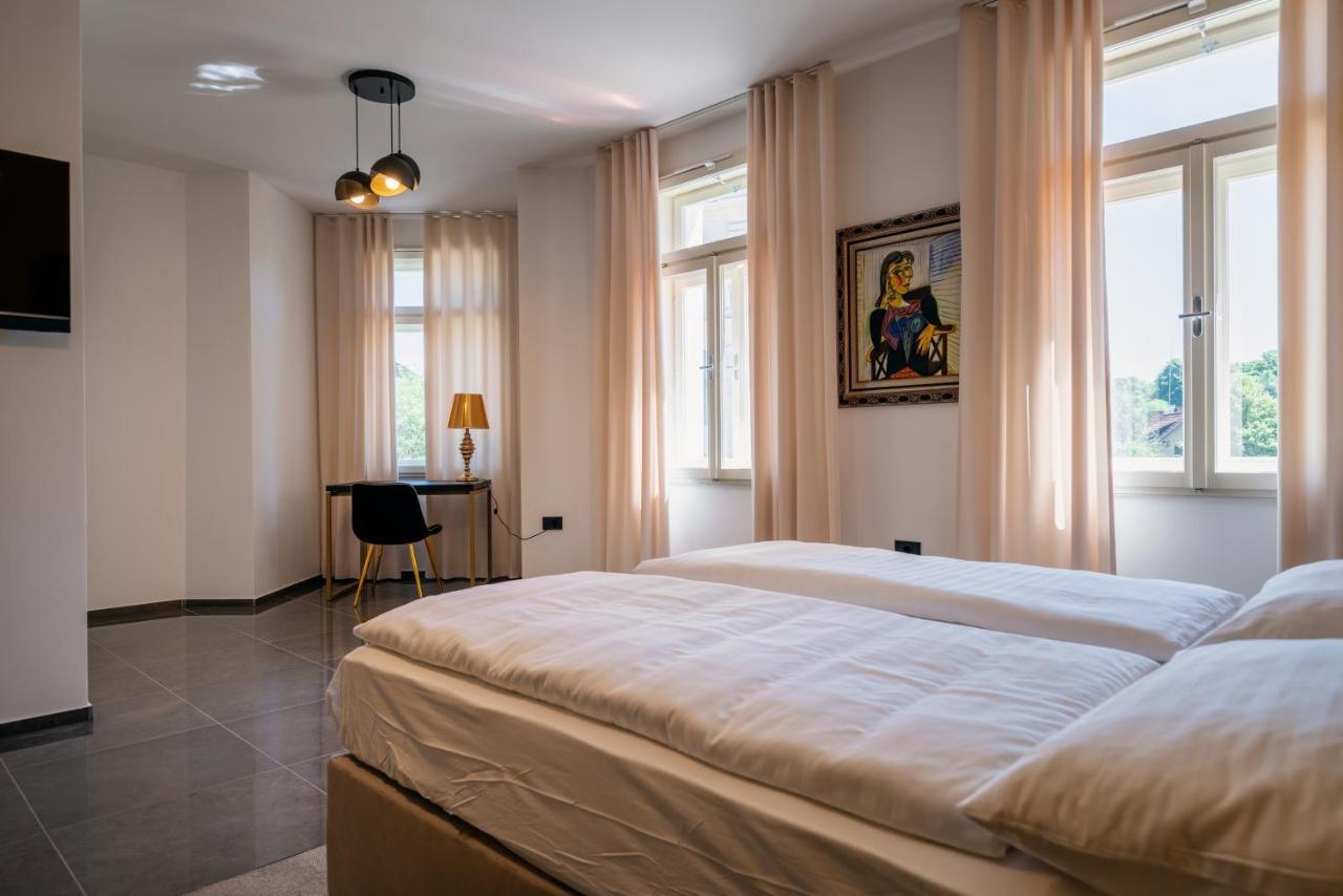 Dvorec Gregorcic Smarjeske Toplice Bagian luar foto